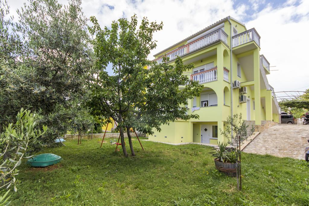 Apartment Vilic Πούλα Εξωτερικό φωτογραφία