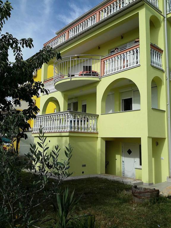 Apartment Vilic Πούλα Εξωτερικό φωτογραφία